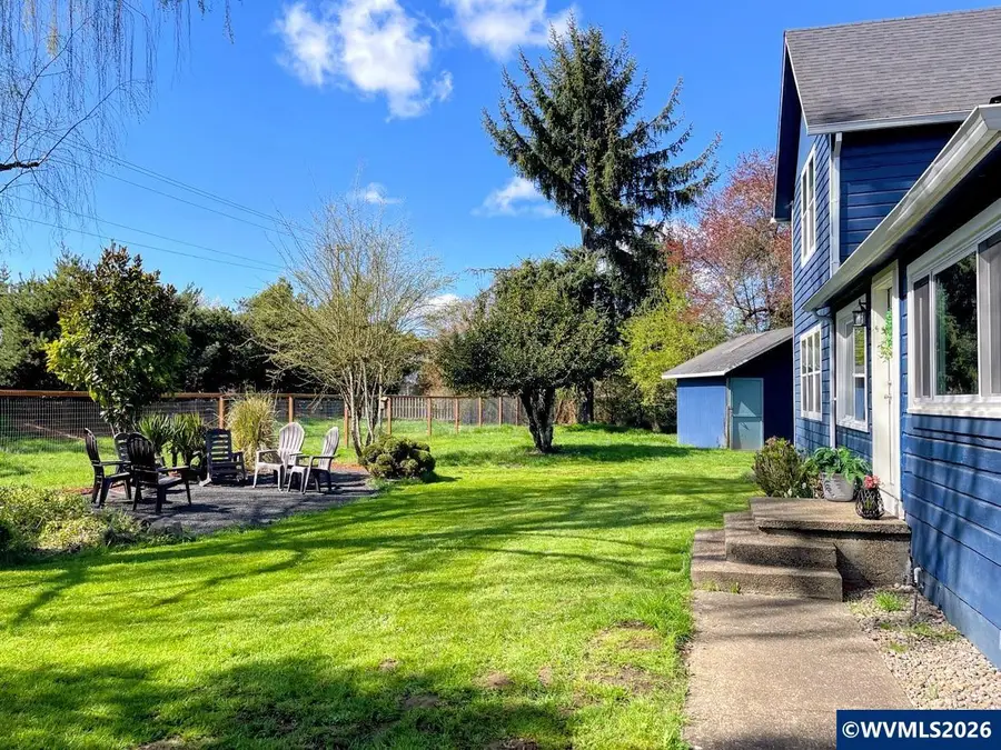 119 NE Kingwood Dr, McMinnville, OR 97128 - #3