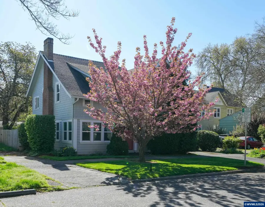 227 SW 7th St, Corvallis, OR 97333 - #2