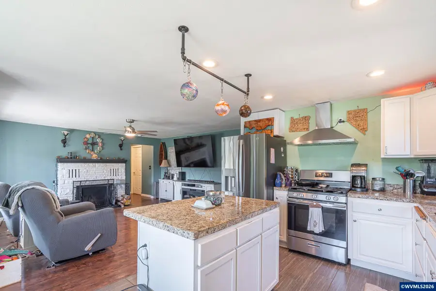 412 NW Rainwater Ln, Albany, OR 97321 - #3