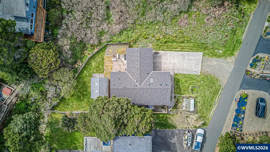520 SW Cardinal St, Depoe Bay, OR 97341 - #2