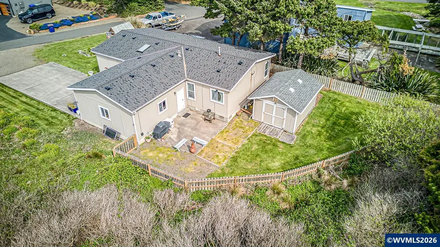520 SW Cardinal St, Depoe Bay, OR 97341 - #3