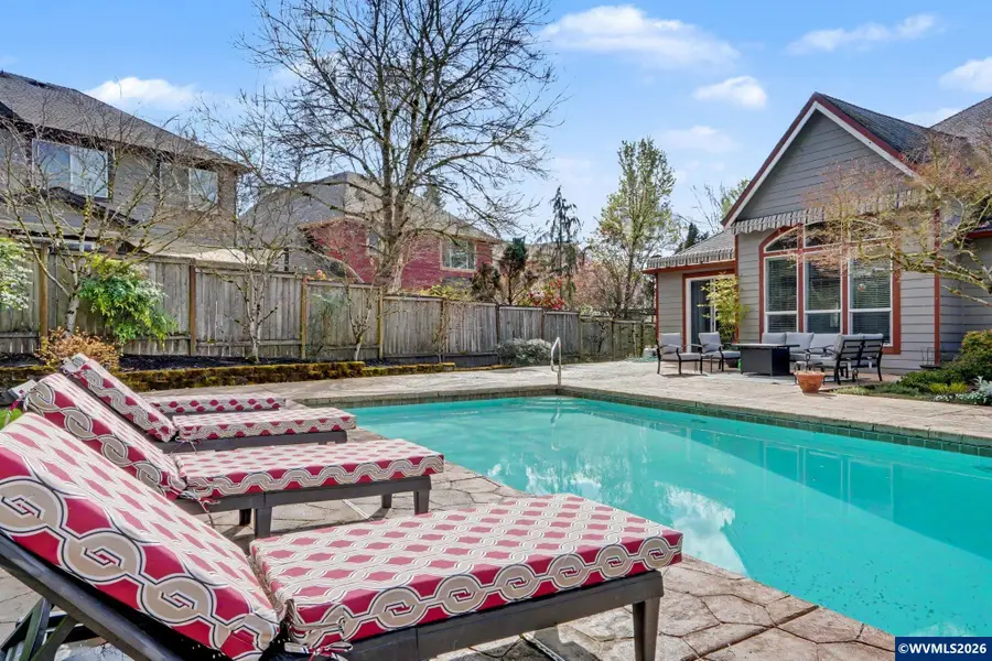 212 N Greenlink Wy, Newberg, OR 97132 - #3