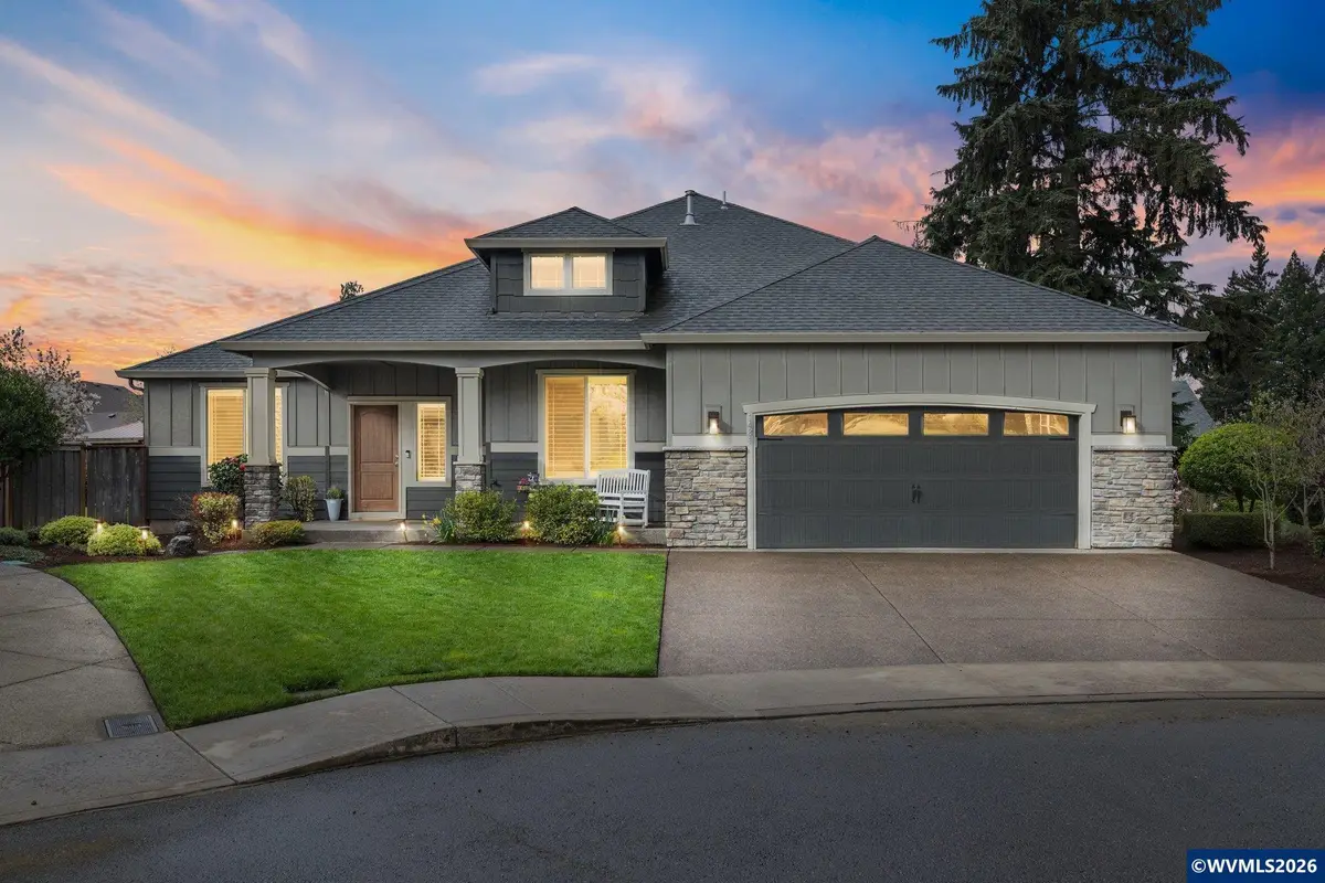 1481 N Fir St, Canby, OR 97013 - #1