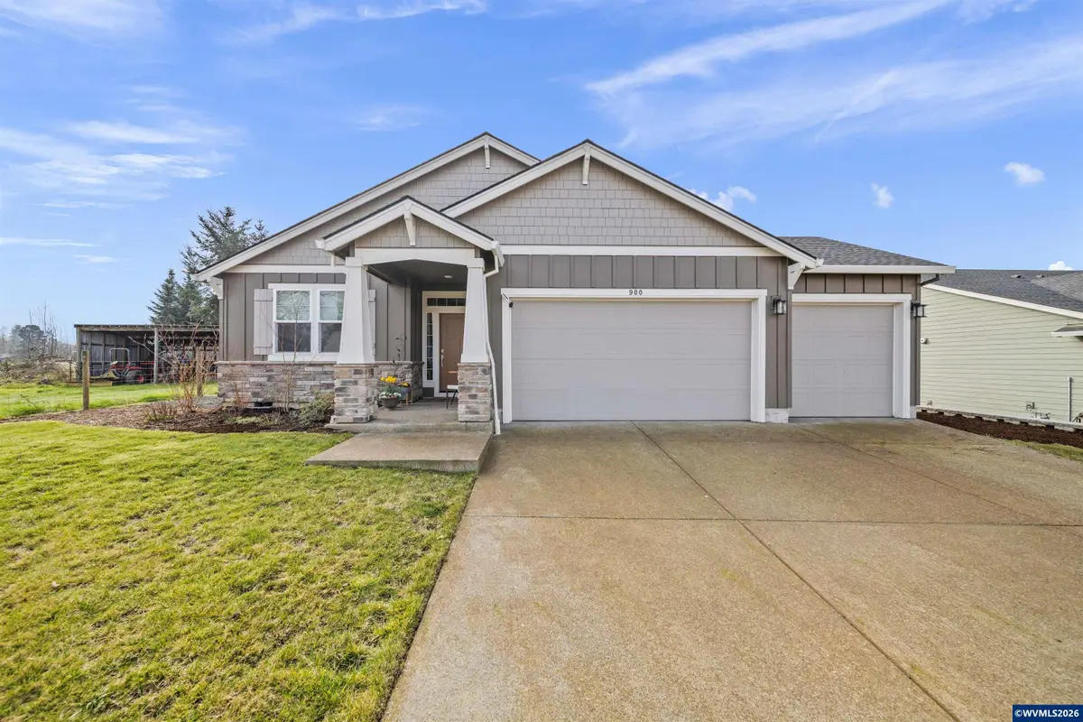 900  Marie St, Mount Angel, OR 97362 - #1