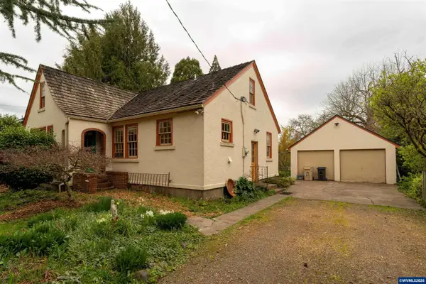 1370 SW 35th St, Corvallis, OR 97333