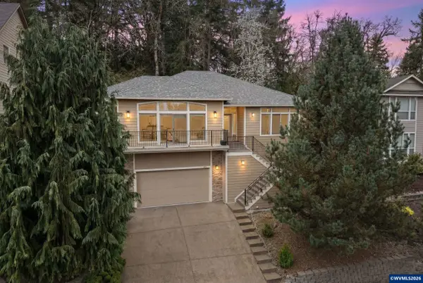 408  La Cresta Dr SE, Salem, OR 97306