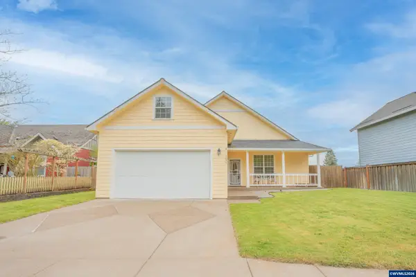 1055  Filbert St, Brownsville, OR 97327