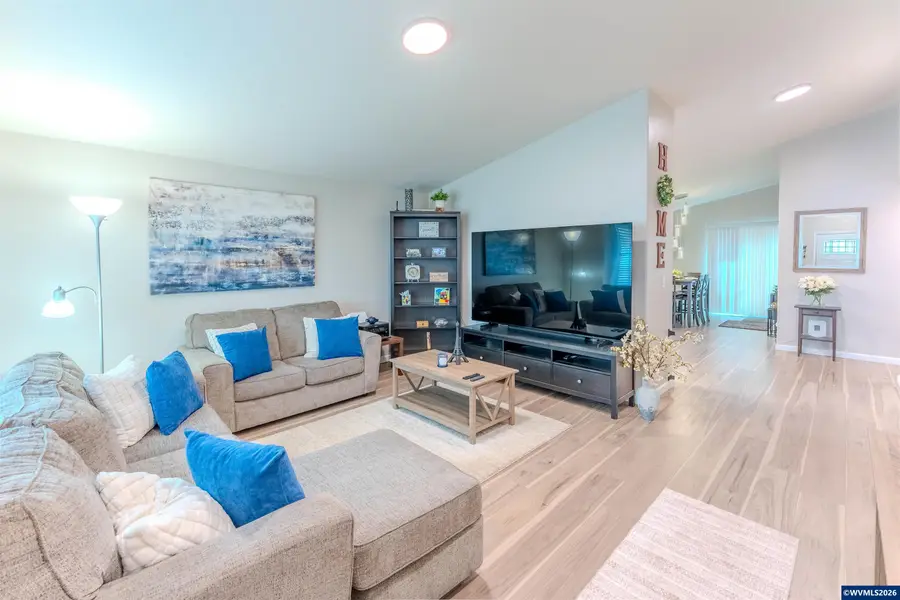 910  Kauai St SE, Salem, OR 97317 - #3