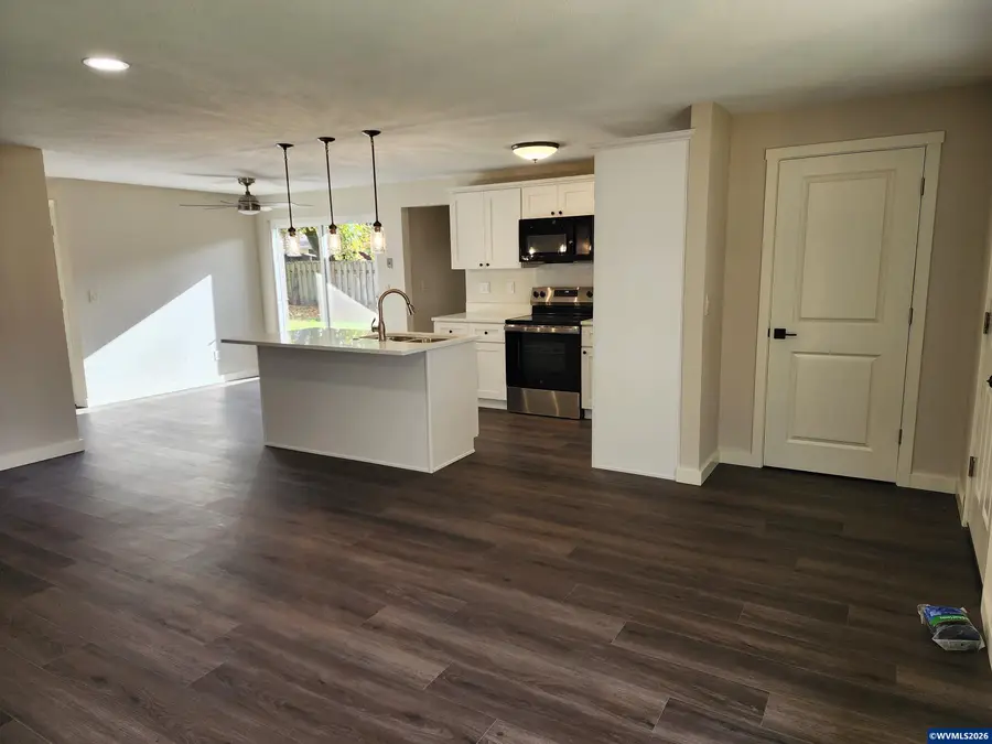 2419  Ermine St SE, Albany, OR 97322 - #3