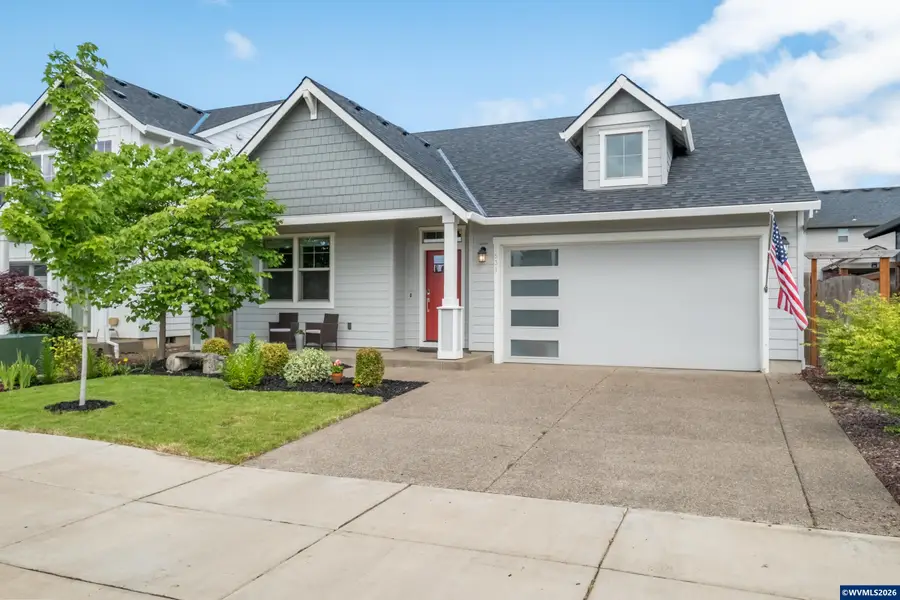 1531 SE Barberry Av, Dallas, OR 97338 - #2