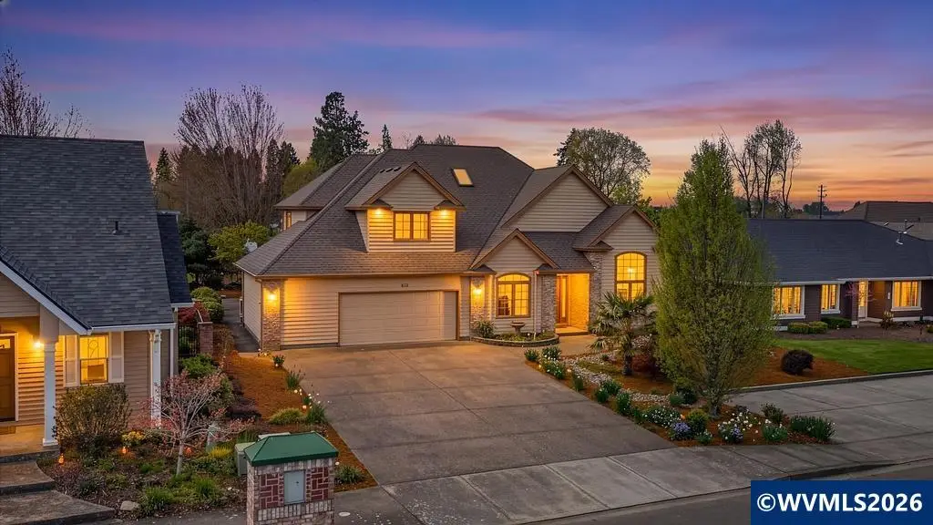 2815  Halzenut Dr, Woodburn, OR 97071 - #1