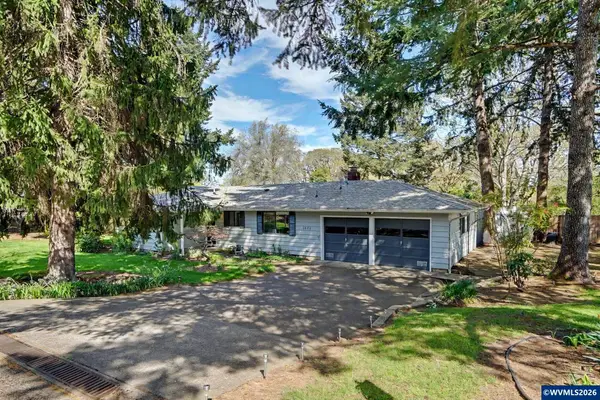 1525 NW Woodland Dr, Corvallis, OR 97330