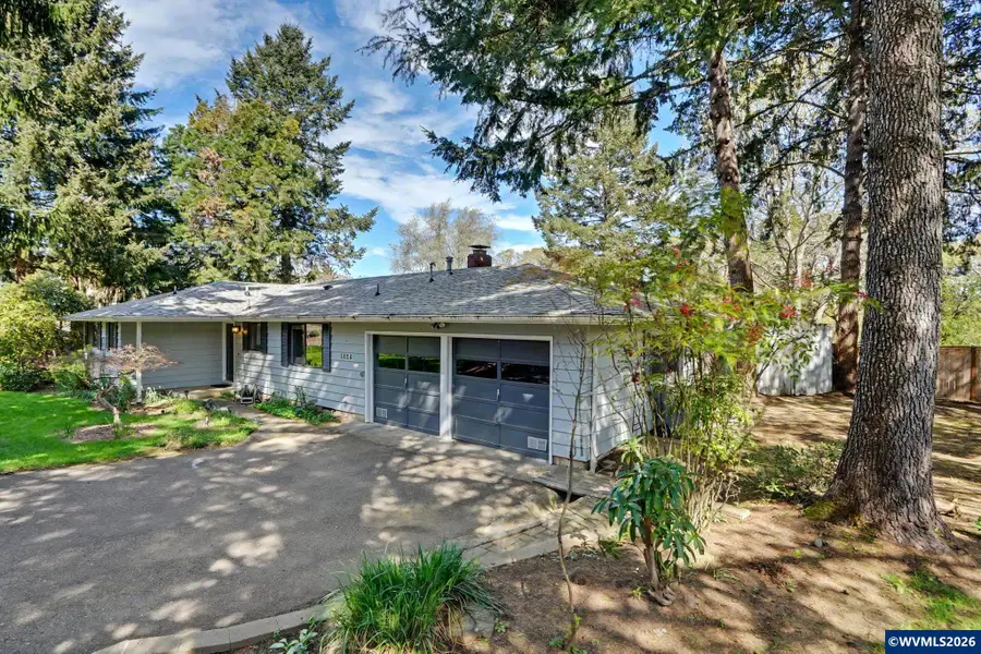 1525 NW Woodland Dr, Corvallis, OR 97330 - #2