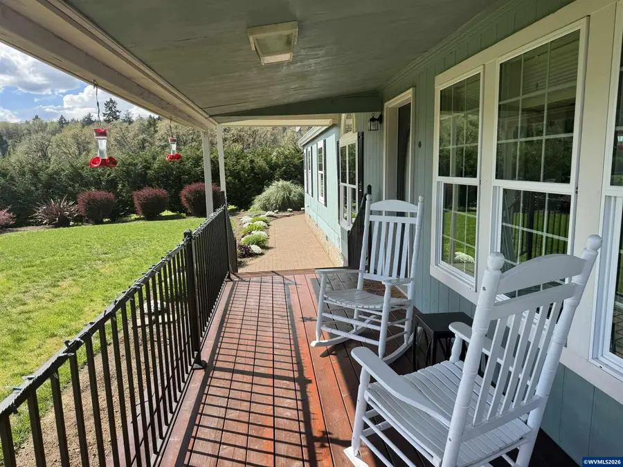 1265 SW Oakdale Av, Dallas, OR 97338 - #3