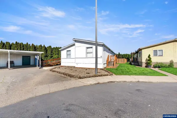 830 N Main #12 St, Mt Angel, OR 97362