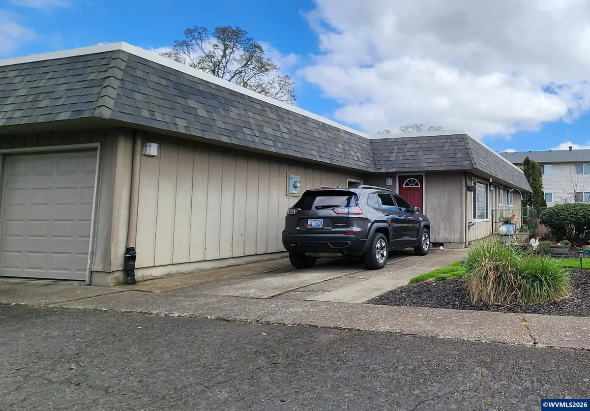 3584  Chiefs Ct NE, Salem, OR 97305 - #1