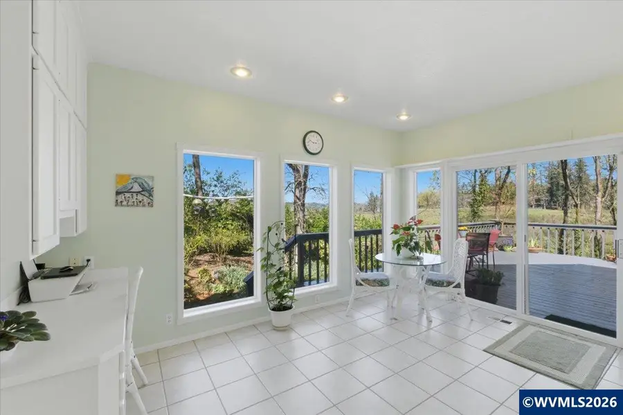 725 NW Shannon Dr, Albany, OR 97321 - #3