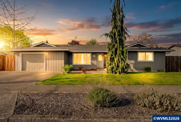 513 E Hollister St, Stayton, OR 97383