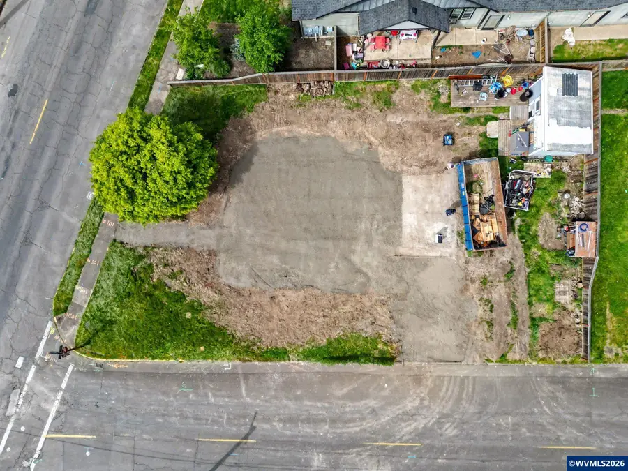 515 N Main St, Mount Angel, OR 97362 - #2