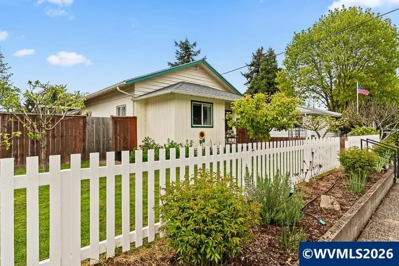 154  Cleveland St, Lebanon, OR 97355 - #3