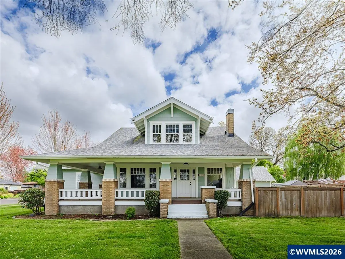 395 N Sheridan St, Mount Angel, OR 97362 - #1