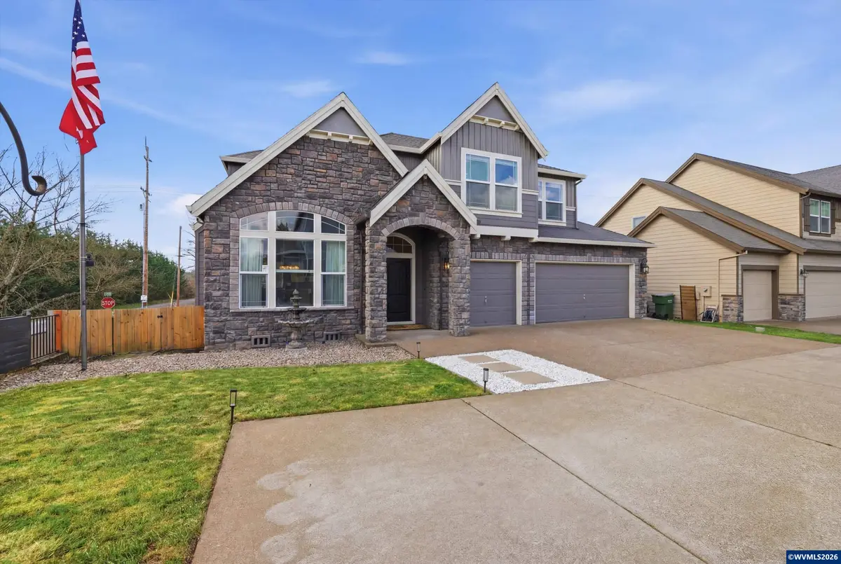 2319 N Roger Smith Dr, Newberg, OR 97132 - #1