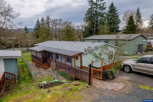 1530  Tamarack #17 St, Sweet Home, OR 97386