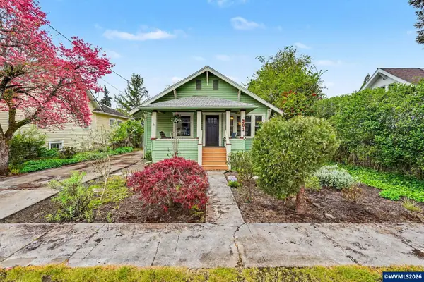 301  Orchard St, Silverton, OR 97381