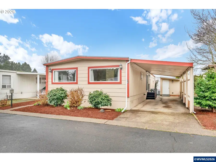 1800  Lakewood Ct, Eugene, OR 97402 - #2