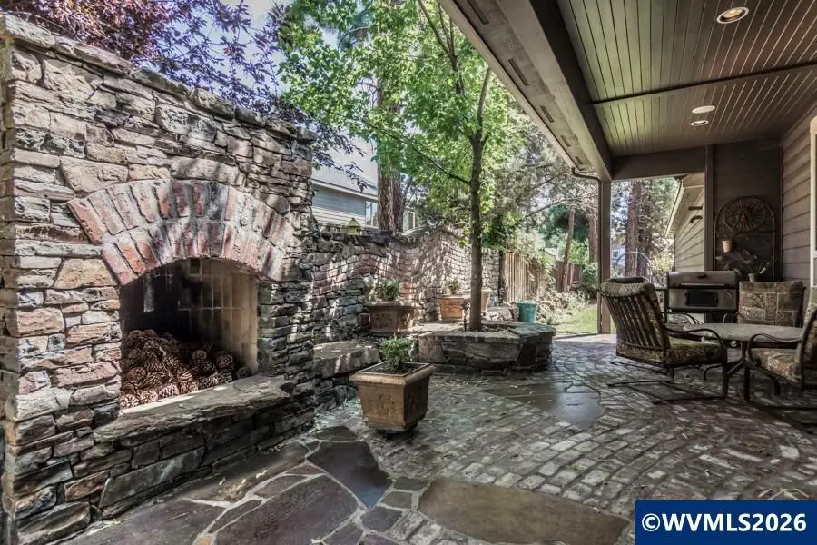 61212  Gorge View St, Bend, OR 97702 - #2