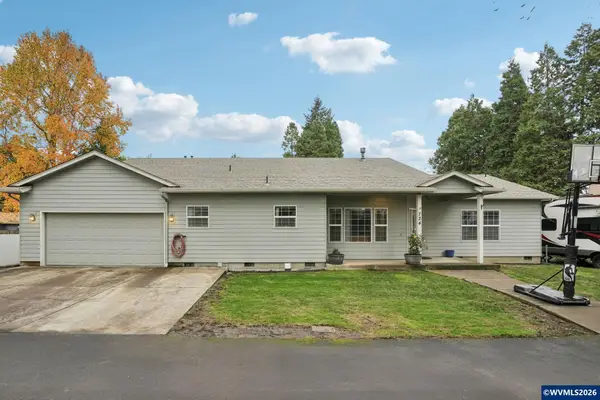 724  Lost Ln N, Keizer, OR 97303