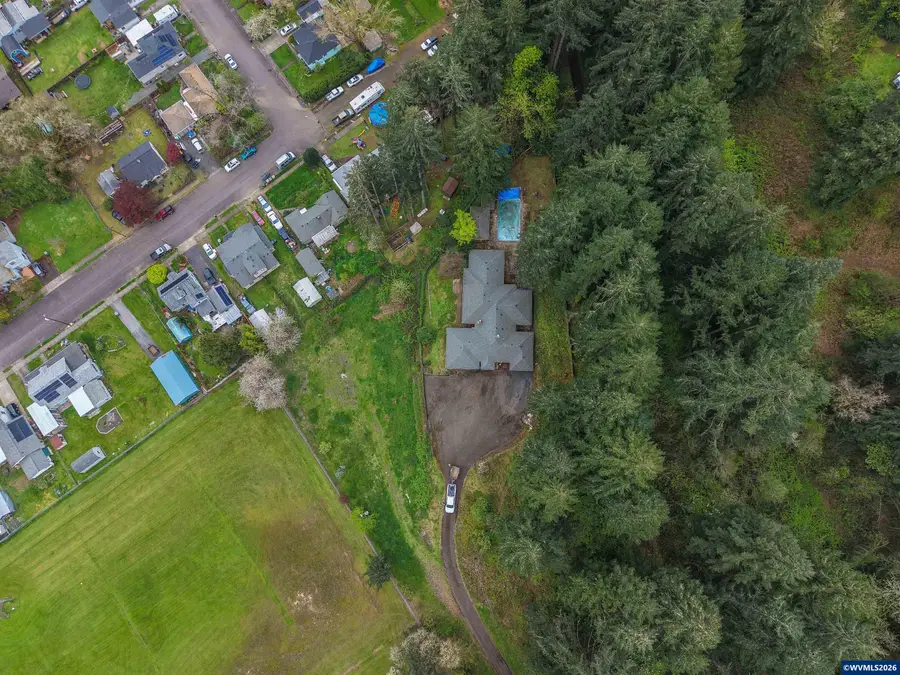 203  5th Av, Sweet Home, OR 97386 - #2