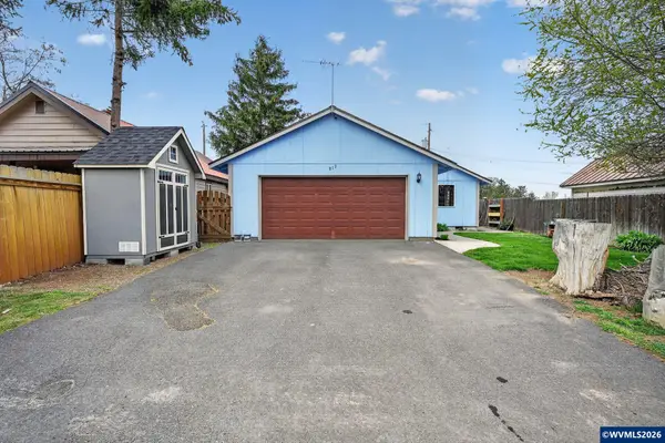817  2nd Av, Culver, OR 97734