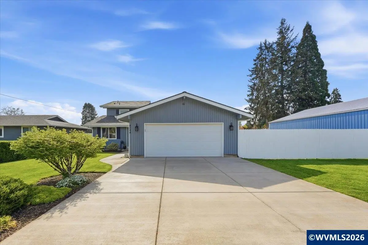 4094  5th St, Hubbard, OR 97032 - #1