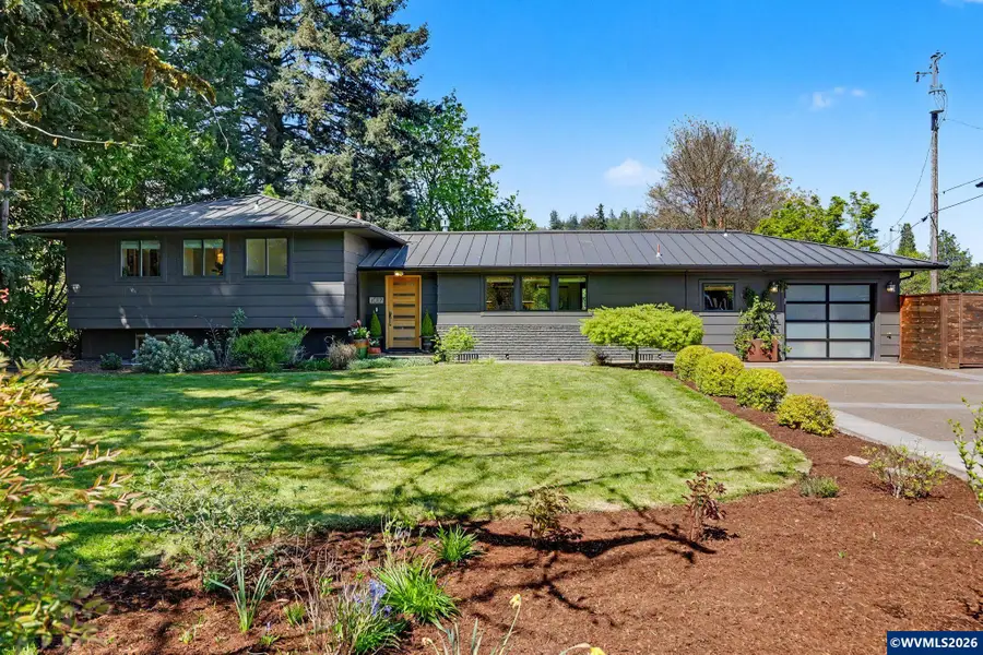 1017  Jones Av NW, Albany, OR 97321 - #3