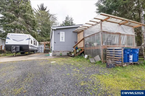 30  Jerome Ct, Gleneden Beach, OR 97388