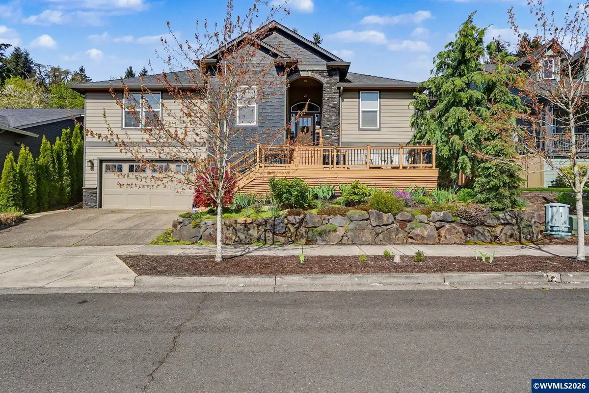 839  Sun Valley Av, Silverton, OR 97381 - #1