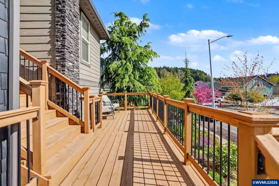 839  Sun Valley Av, Silverton, OR 97381 - #3