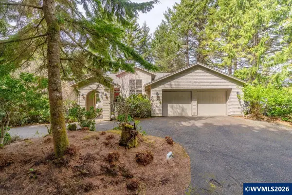 108  Ridge Crest Rd, Gleneden Beach, OR 97388