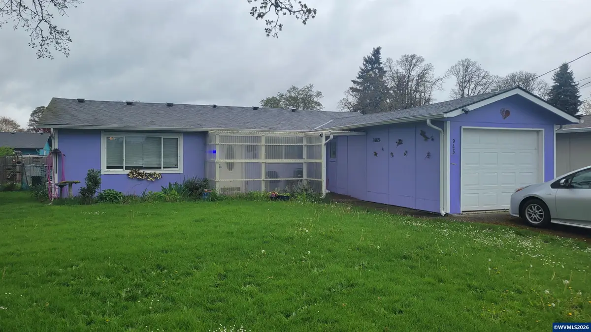 945 N 4th St, Aumsville, OR 97325 - #1