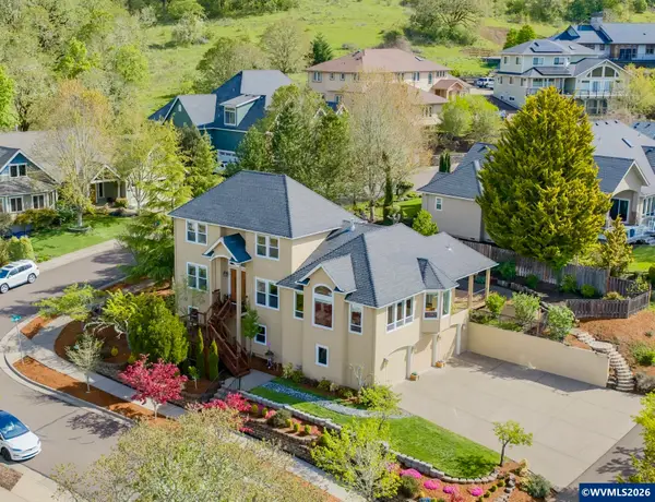 3670 NW Goldfinch Dr, Corvallis, OR 97330