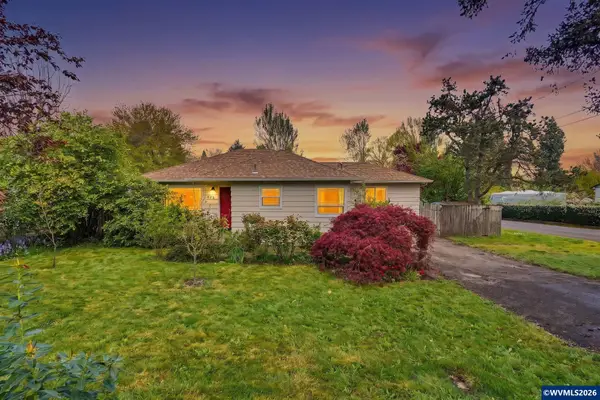 895  Ratcliff Dr SE, Salem, OR 97302