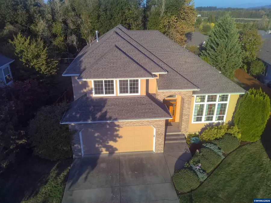 2075 NW Violet Av, Albany, OR 97321 - #3