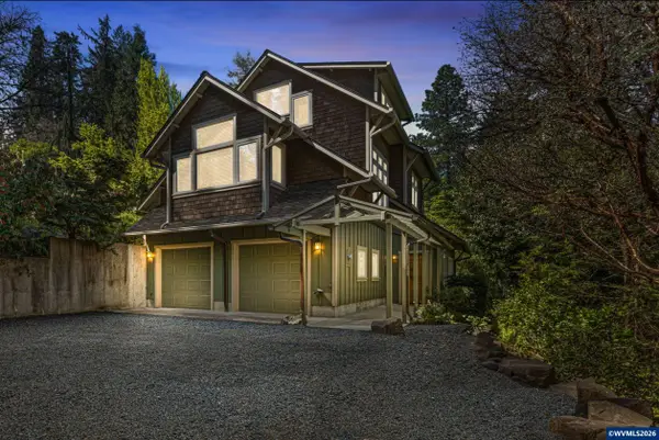 2089  Graham Dr, Eugene, OR 97405