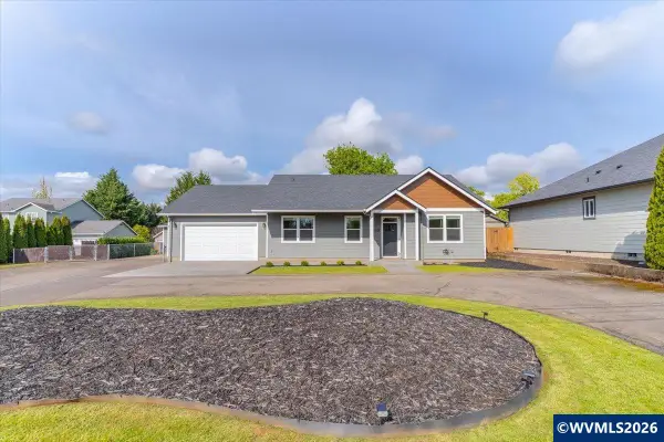 605 NW Orchard Dr, Dallas, OR 97338