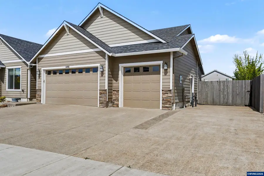 2281 NE Deciduous Av, Albany, OR 97321 - #2