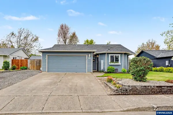 695 N 9th St, Aumsville, OR 97325