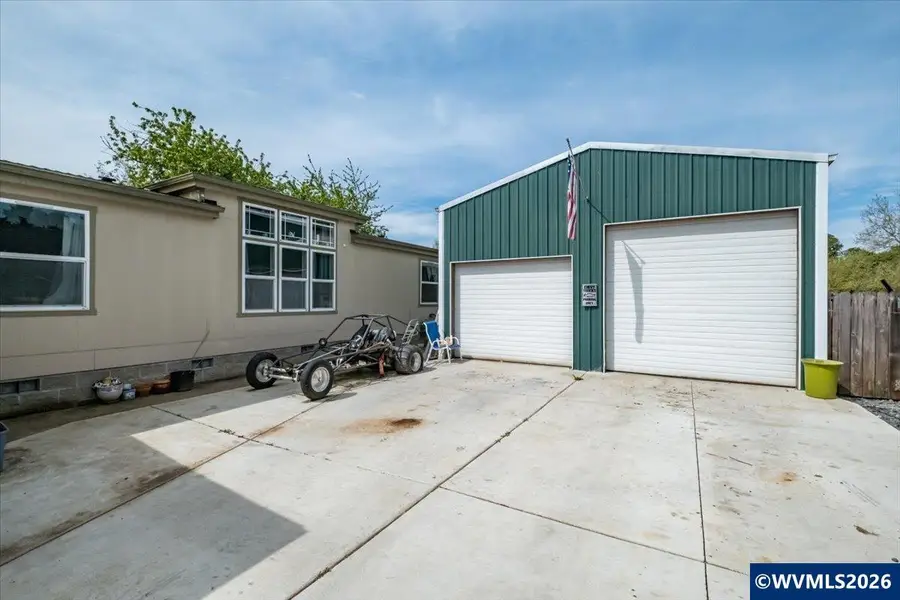 1060  23rd Av, Sweet Home, OR 97386 - #3