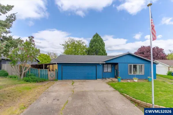 155 S 7th St, Jefferson, OR 97352