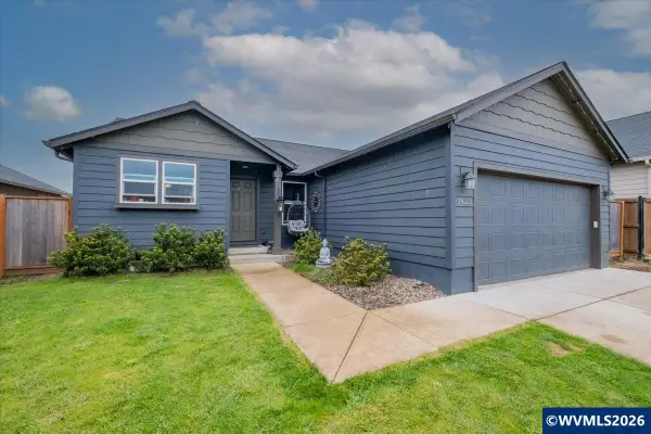 1423 SE Snowberry Av, Dallas, OR 97338